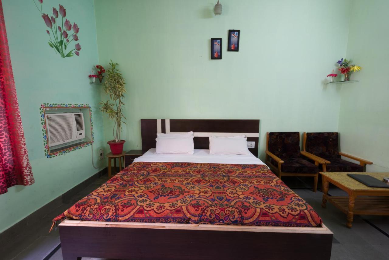 Hotel Prem Villas Pushkar Bagian luar foto