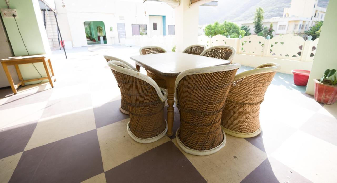 Hotel Prem Villas Pushkar Bagian luar foto