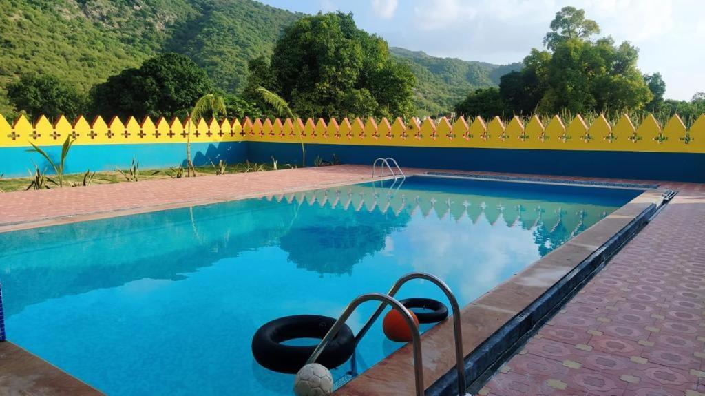 Hotel Prem Villas Pushkar Bagian luar foto